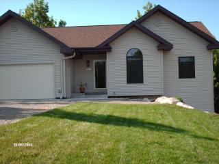 5600 Pine St, Breitung, MN 55790-4413