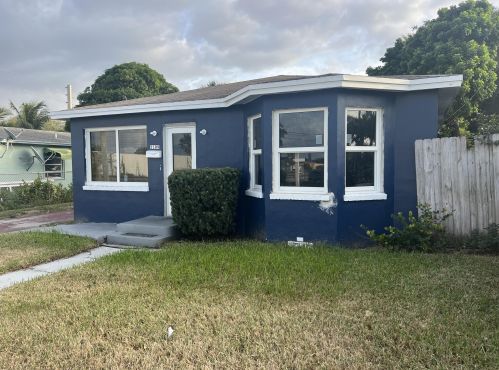 1109 35th St, West Palm Beach, FL 33407-4604