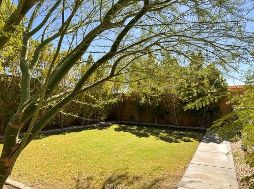 13938 Avenida Ln Vis, Desert Hot Springs CA  92240-6509 exterior