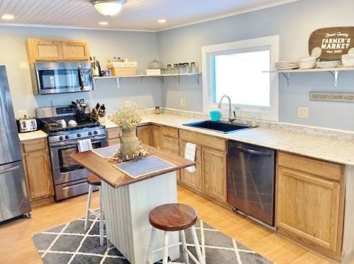 613 Enterprise Dr, Rochester Mills, PA 15771-8143