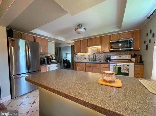 1223 Feist Ave, Pottstown PA  19464-3923 exterior