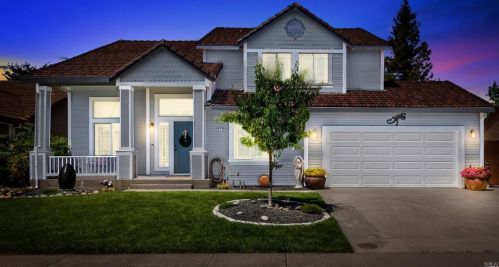 820 Alexander Ct, Liberty Farms, CA 95620-4107