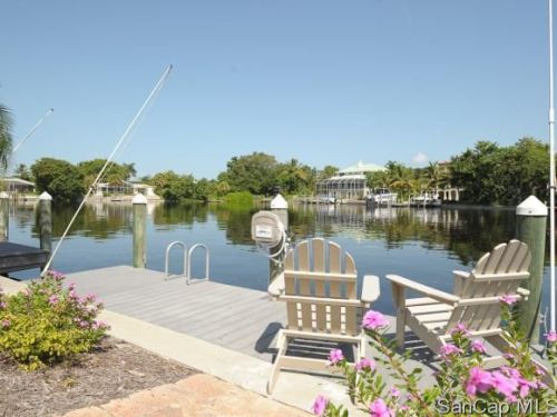 845 Gulf Dr, Sanibel FL  33957-7096 exterior