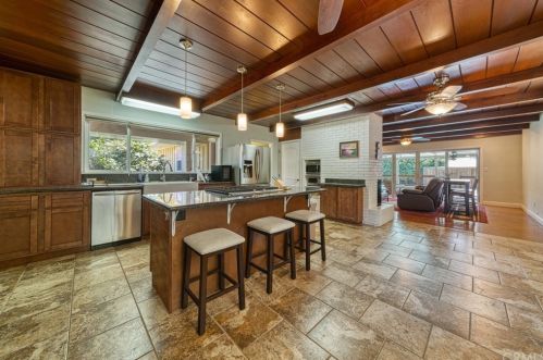 137 Macdonald Ave, Chico CA  95926-2101 exterior