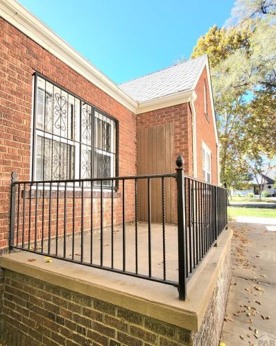 2114 Elizabeth St, Pueblo CO 81003-1809 exterior