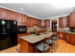 7 Running Stream Rd, Rehoboth MA  02769-1327 exterior