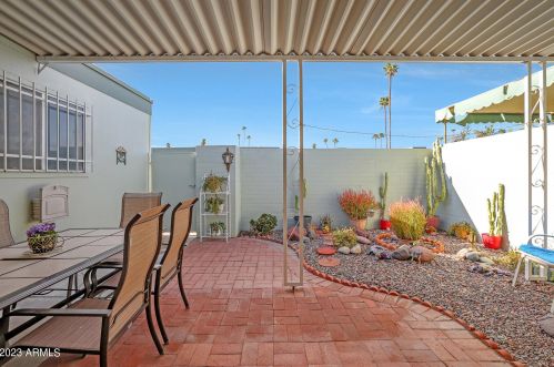 13448 100 Ave, Sun City AZ  85351-2854 exterior