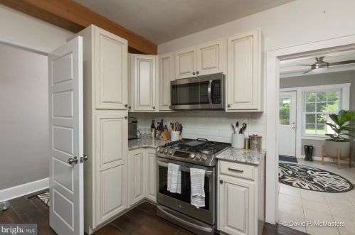 528 Liberty St, Charles Town WV  25414-1830 exterior