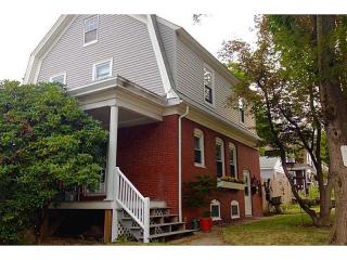1350 Pawtucket Ave, East Providence, RI 02916-1414