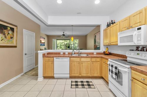 4603 Barnstead Dr, Riverview FL  33578-2115 exterior