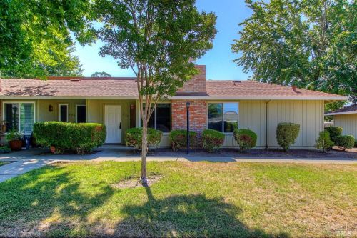176 Mountain Vista Cir, Santa Rosa, CA 95409-6407
