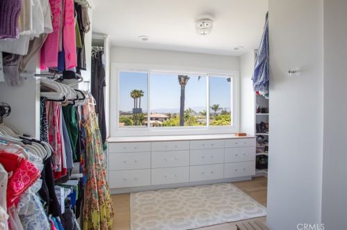 2936 Alta Vis Dr, Newport Beach CA  92660-3205 exterior