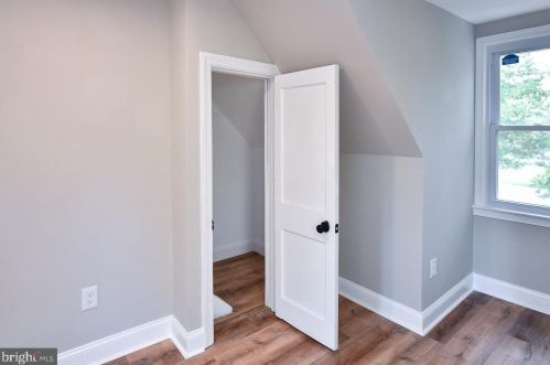 380 Ivy Mills Rd, Glen Mills PA  19342-1424 exterior