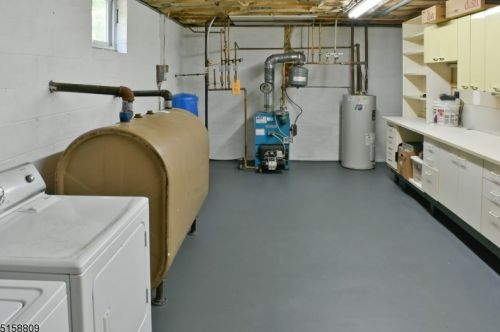 36 Pidgeon Hill Rd, Wantage NJ  07461-2729 exterior