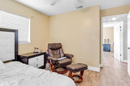 6284 Francis St, Jupiter FL 33458-6754 exterior