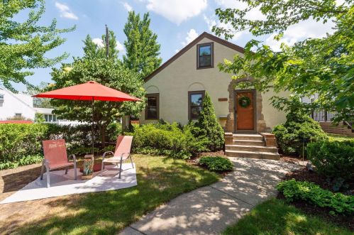 5401 25th Ave, Minneapolis, MN 55417-1945