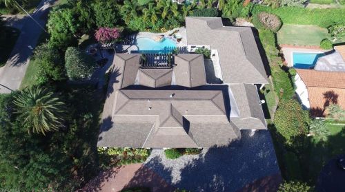 1555 Crayton Rd, Naples FL  34102-5123 exterior