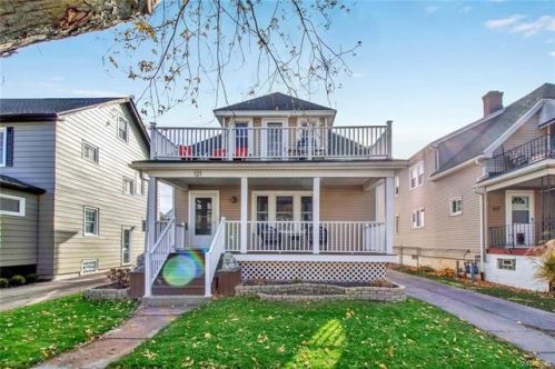 121 Hartwell Rd, Buffalo, NY 14216-1703