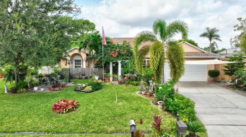 3190 Crenshaw St, Fort Pierce, FL 34953-4546