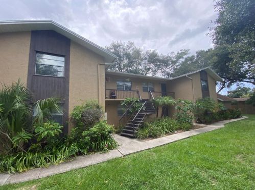 605 Piedmont Dr, Winter Haven, FL 33880-4552