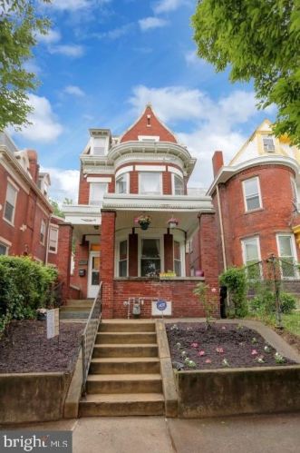 2223 3rd St, Harrisburg, PA 17110-1814