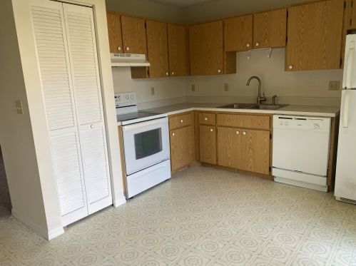 2545 86th Ave, Vero Beach, FL 32966-6988