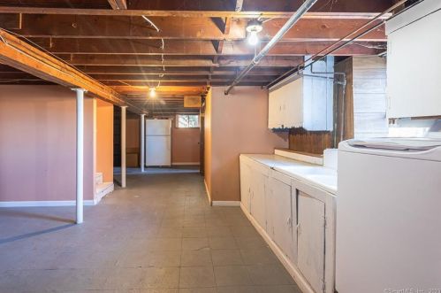 510 Wolcott St, Bristol CT  06010-6429 exterior
