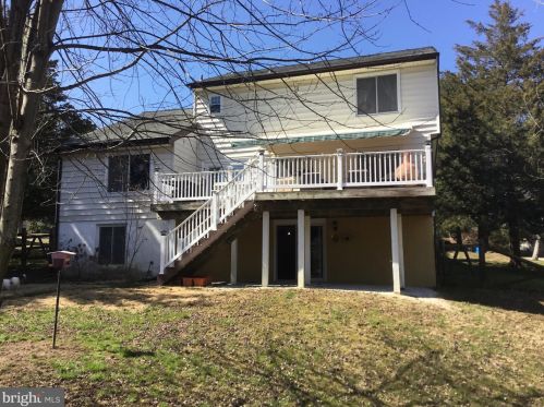 3533 Hopkins Dr, Wilmington DE  19808-2914 exterior