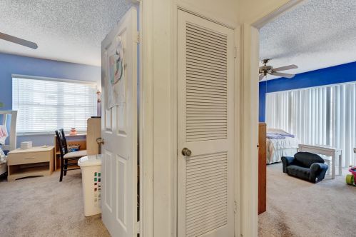 303 Vision Ct, West Palm Beach FL  33418-3840 exterior