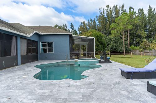 17975 83rd Pl, Town Of Loxahatchee Groves FL  33470-2616 exterior