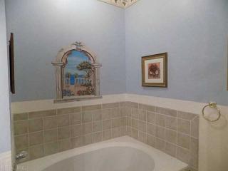 1930 Algonquin Trl, Williamsburg VA  23185 exterior