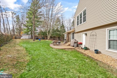 816 Anne St, Leesburg VA  20175-3426 exterior