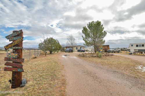 2415 Aztec Pl, Chino Valley, AZ 86323-4605