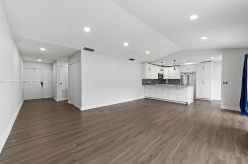 9667 16th Ct, Hollywood FL  33025-3688 exterior