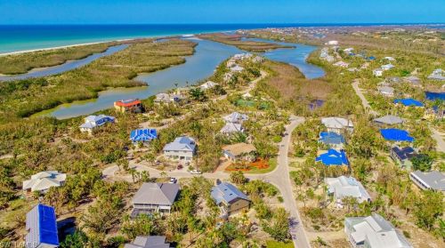 1813 Long Pt Ln, Sanibel FL 33957-2423 exterior