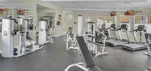 712 Crest Pines Dr, Orlando FL  32828-7190 exterior