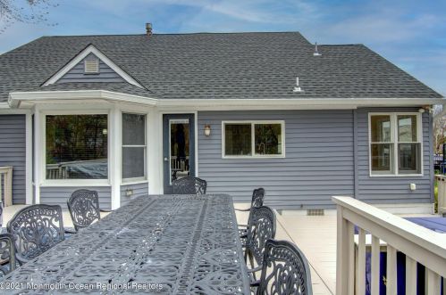 165 Taft Dr, Bricktown NJ  08724-3267 exterior