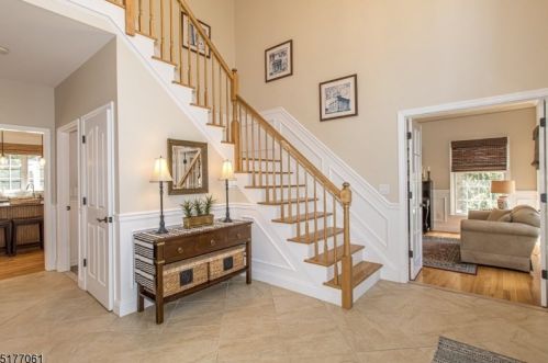 3 Shirewood Dr, Scotch Plains NJ 07076-2513 exterior