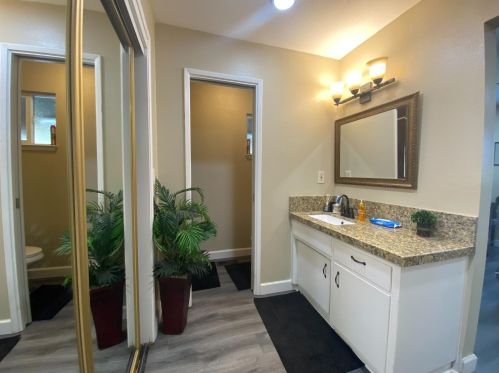 1609 Marty Ct, Modesto CA  95350-0514 exterior