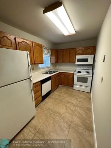 303 Lake Dora Dr, West Palm Beach, FL 33411-2374