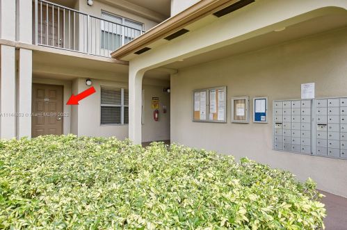 650 138th Ave, Hollywood, FL 33027-1546