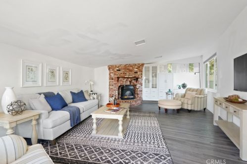 29 Rockinghorse Rd, Palos Verdes Estates CA  90275-6569 exterior