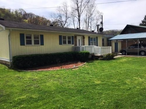 111 Haynes Village Pl, Pikeville, KY 41501-6170