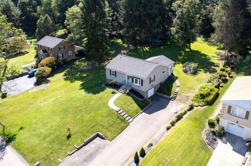 9441 Hilliard Rd, Pittsburgh, PA 15237-4256