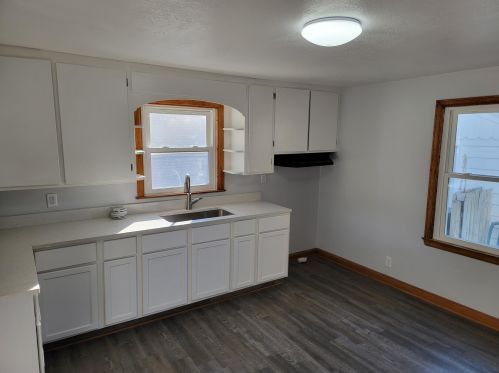 157 Center Ave, Cedar Grove, WI 53013-1370