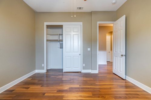 1786 Cornerstone Dr, Ripon CA  95366-9493 exterior