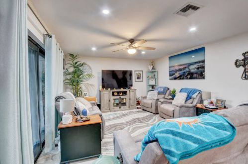 5274 Jog Ln, Delray Beach FL  33484-6621 exterior