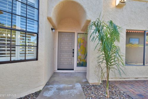 5529 Paradise Dr, Scottsdale AZ 85260-5433 exterior