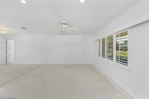 1224 Kittiwake Cir, Sanibel FL  33957-3608 exterior