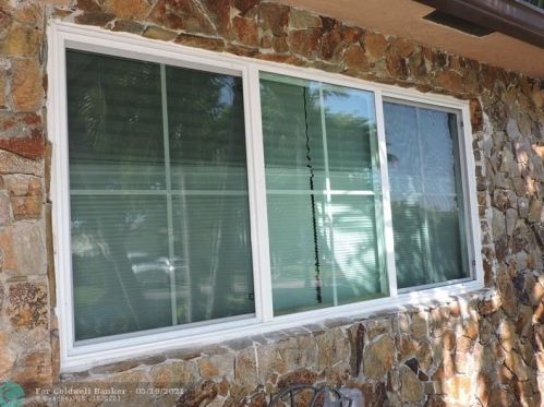 313 4th Ter, Dania Beach FL  33004-4714 exterior
